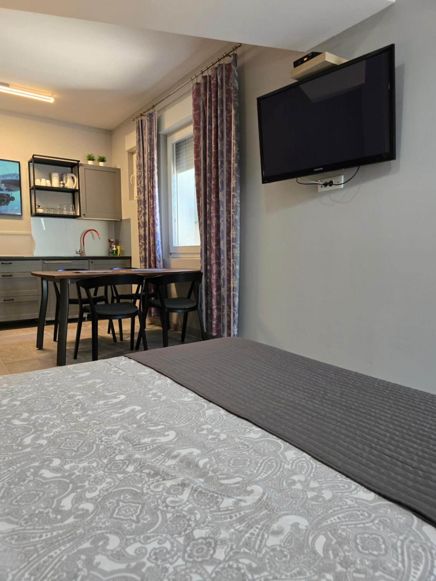 Apartmani Kameno Sidro Біліце Номер фото