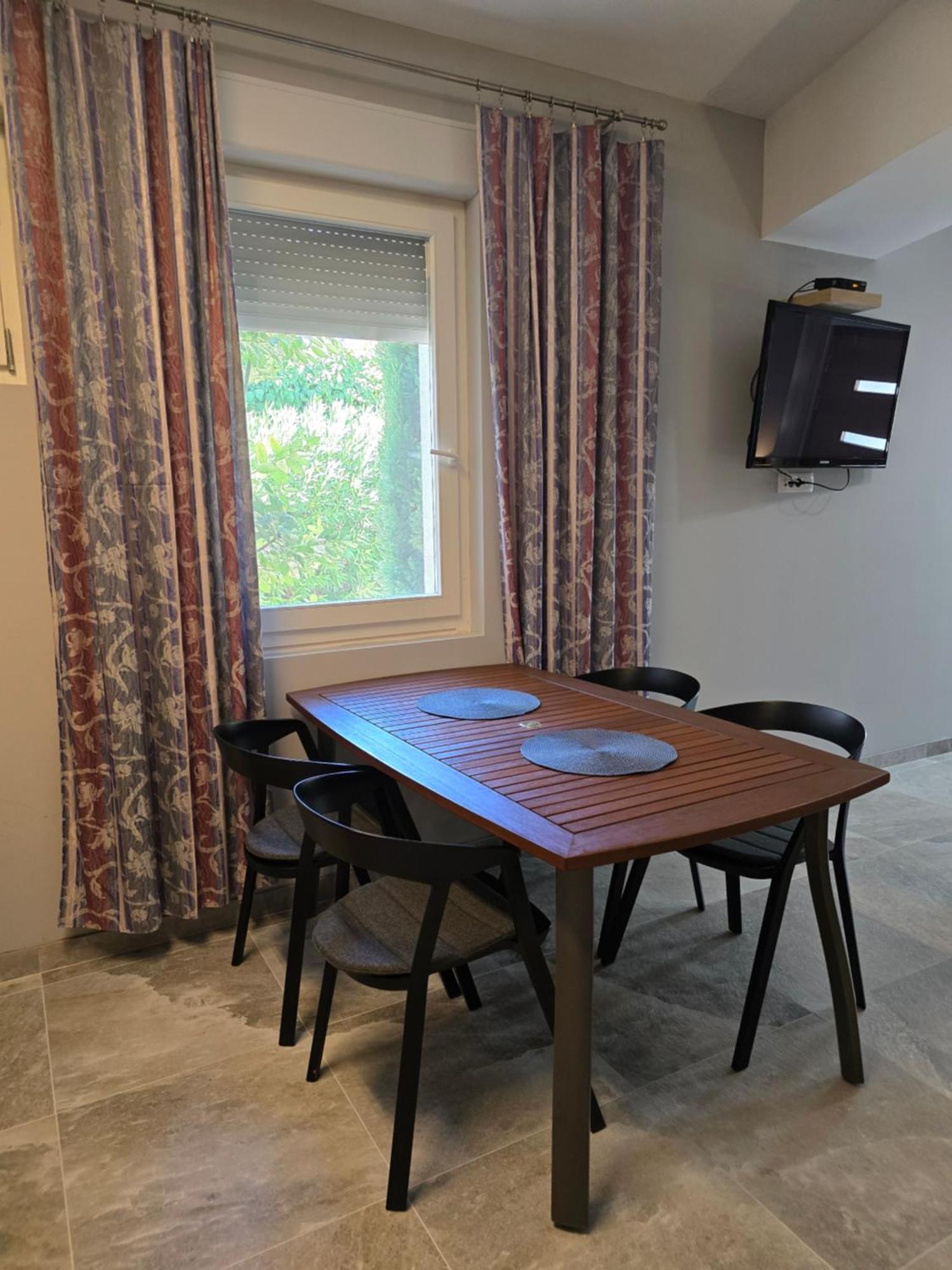 Apartmani Kameno Sidro Біліце Номер фото